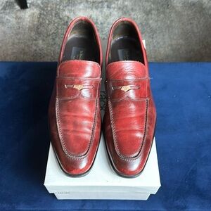 Where is Dallas penny loafers